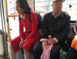 娱乐吃瓜酱淄博大爷,娱乐吃瓜酱引发网友热议