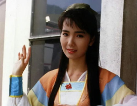 娱乐吃瓜美女变成女配,她如何华丽转身？